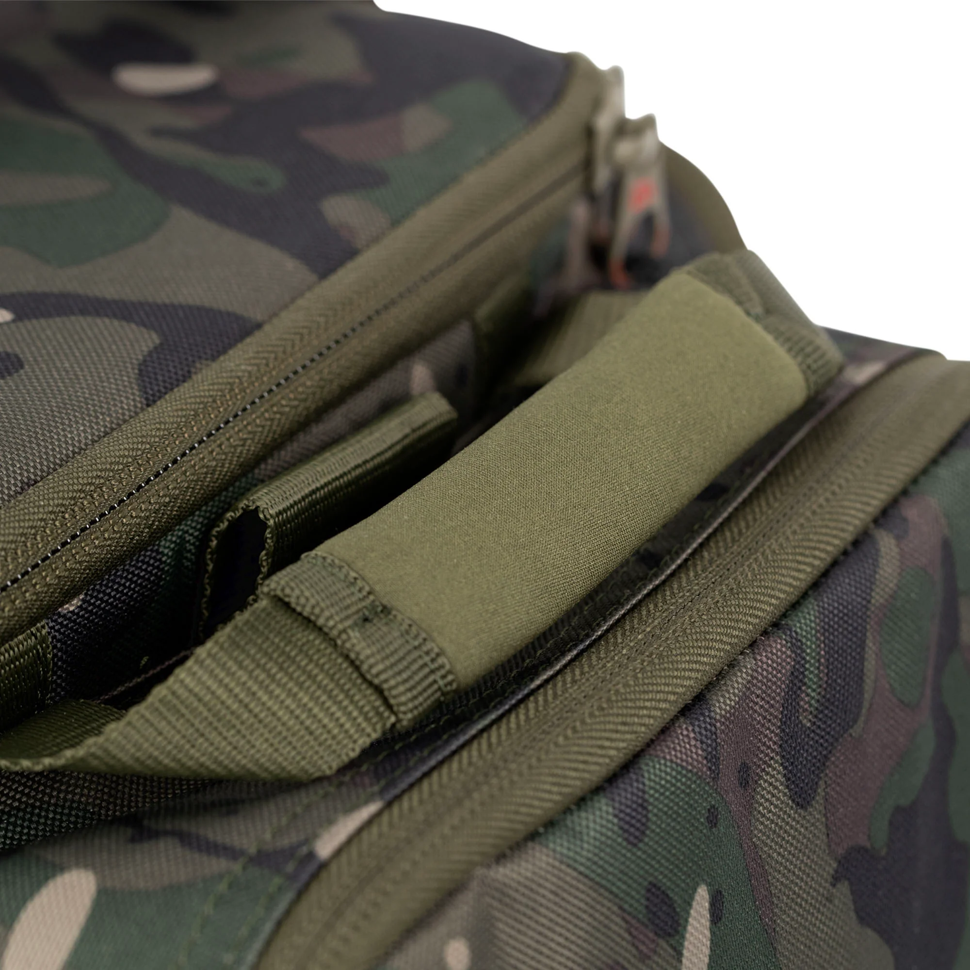 Trakker NXC Camo Pro Carryall Medium - Image 7